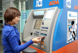 Hướng dẫn cách sử dụng thẻ ATM ACB lần đầu cho người mới
